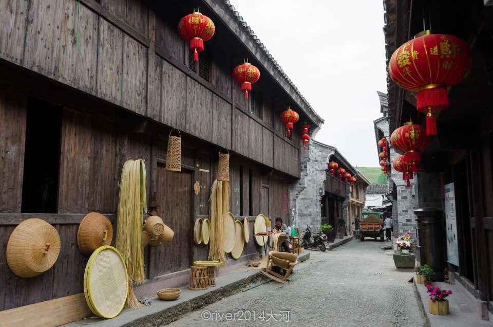 小猫钓鱼游戏龙王版有船